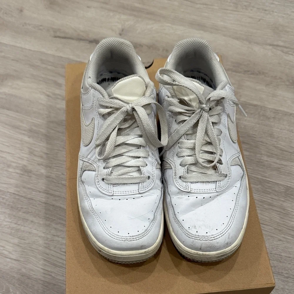 Nike White Women's Sneakers
